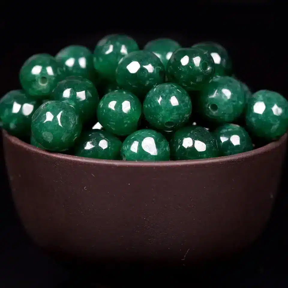 Facet Emeralds jade