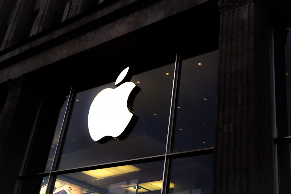 Apple Store shop front iphone 15 expected release date